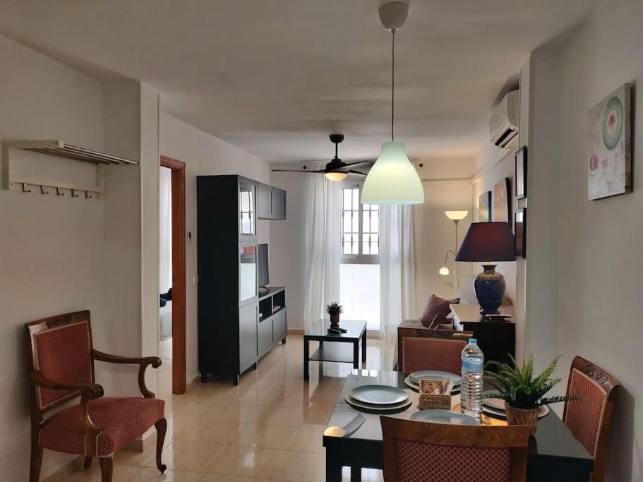 Apartamento Centrico En Fuengirola A 200 Metros De La Playa Buitenkant foto