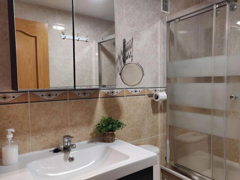 Apartamento Centrico En Fuengirola A 200 Metros De La Playa Buitenkant foto