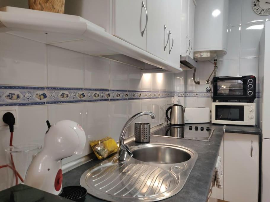 Apartamento Centrico En Fuengirola A 200 Metros De La Playa Buitenkant foto