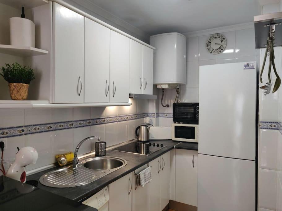 Apartamento Centrico En Fuengirola A 200 Metros De La Playa Buitenkant foto